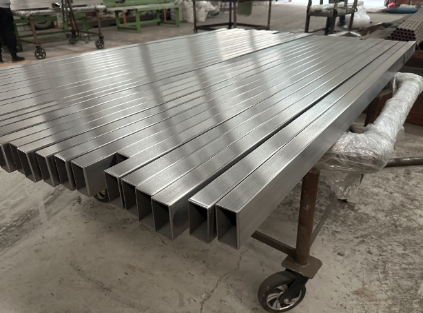 宁河新能源汽车用不锈钢方管 现货