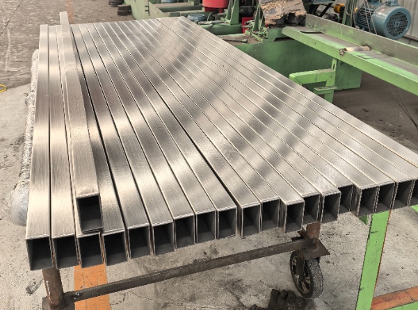 宁河建筑工程行业用不锈钢无缝钢管